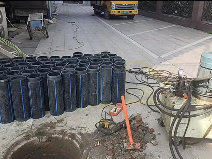 东阳PE置换管厂家 DN315置换管 非开挖管短管置换